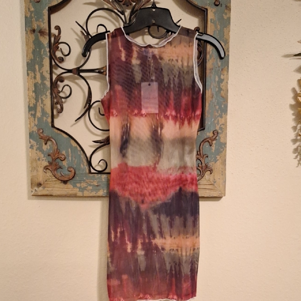 🔥 3 for $25 SALE Red/Brn Sleeveless Sheer Bodycon Swim Coverup. NWT Size Medium